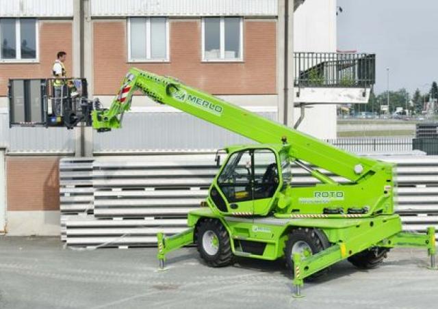 Merlo Roto 40 26 MCSS Rotating Telehandler Specs 2016 2019