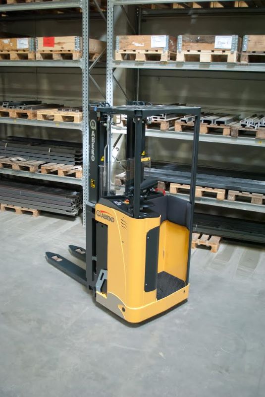 Actil Warehouse Trucks SAN 1600 Stand Up Rider Pallet Stacker Specs