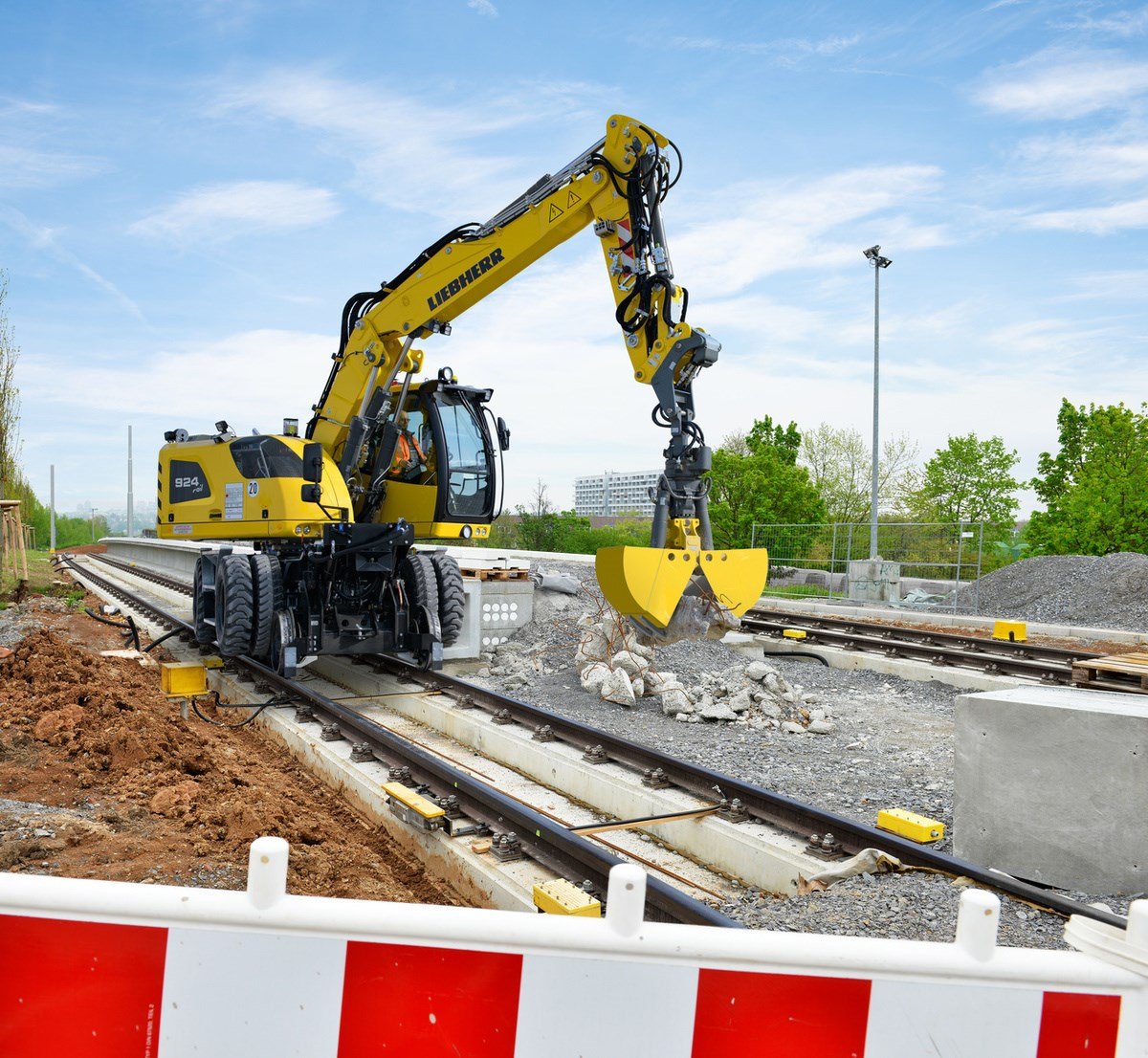 Liebherr A Rail Litronic Excavator Specs Diggers