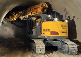 Liebherr R 924 Compact Tunnel Litronic Excavator Specs (2019 - 2024 ...