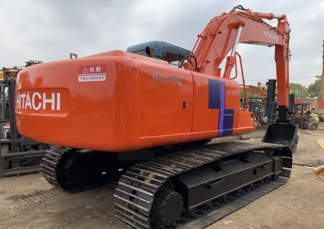 Hitachi EX200 excavator specs (2021 - 2025) | Diggers | LECTURA Specs