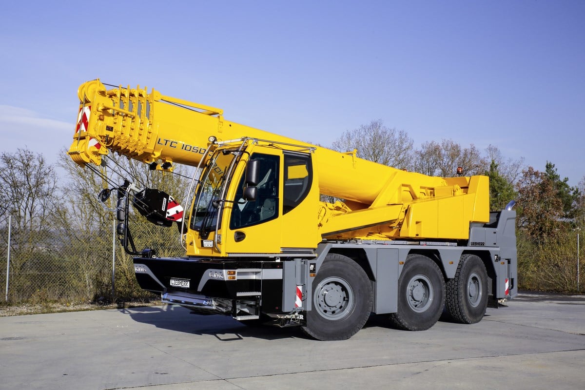 Liebherr LTC 1050-3.1 crane - load chart, specs (2018 - 2021) | LECTURA ...