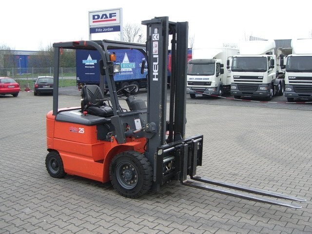 Heli CPD 25 B Electric Forklift Specs (2000 - 2008) | Lift Trucks ...