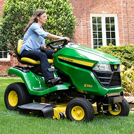 John Deere X330 Lawn Tractor (2021 - 2024) Specifications | LECTURA Specs