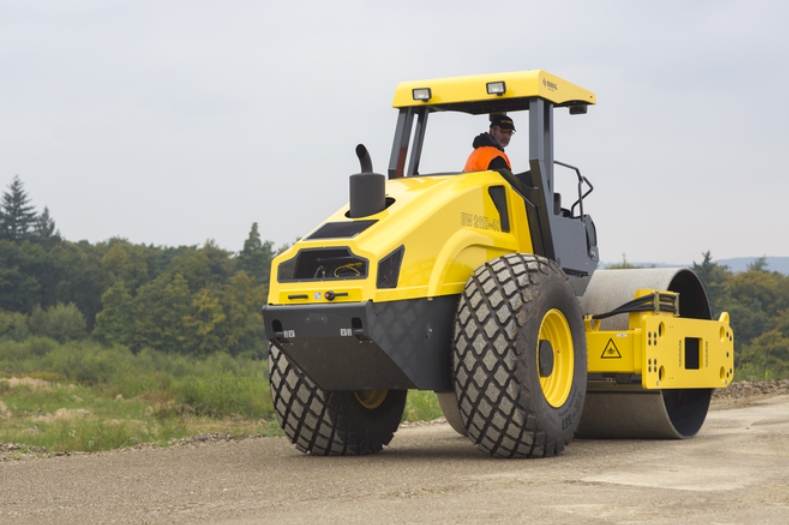 Bomag BW 211-40 Specifications & Technical Data (2022-2024) | LECTURA Specs