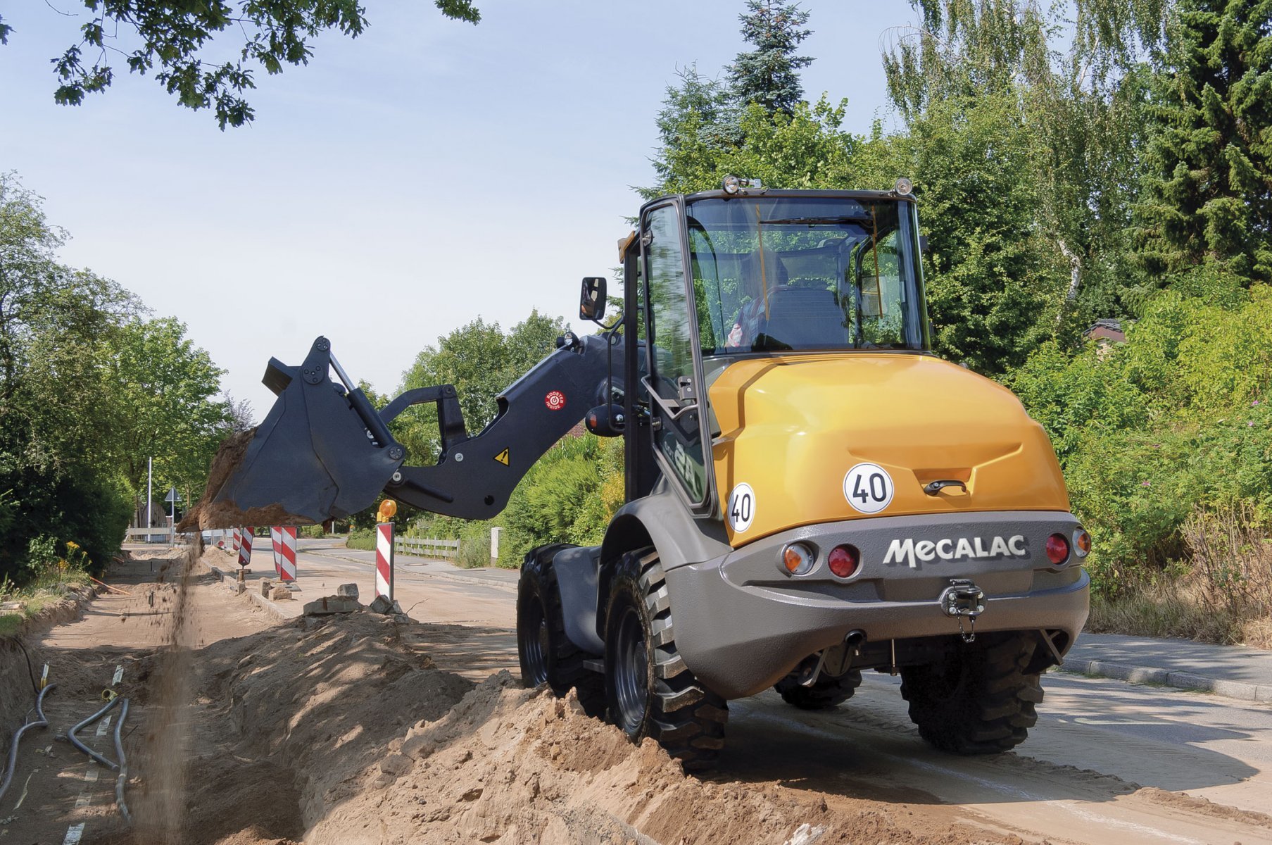 Mecalac AS700 Wheel Loader Specs 2021 2022 LECTURA Specs